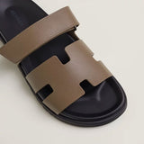 Chypre Étoupe Slides