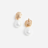 Knot Pearl Gold Earrings