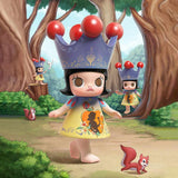 Mega Royal Molly Old Snow White 1000% Figure