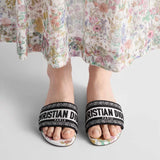 Flower Calendar Allover White Dway Slides