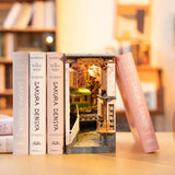 Rolife Sakura Densya Book Nook