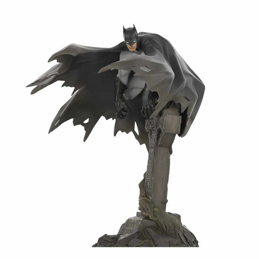 Batman Reborn Dark Knight Figure