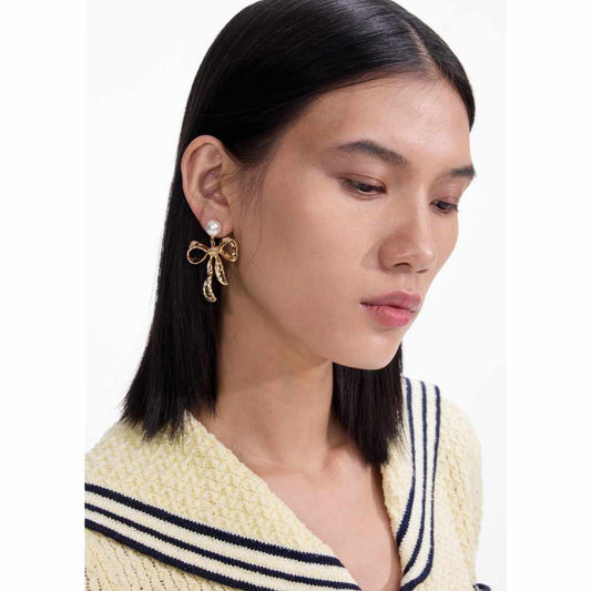 Mottled Gold Bow Earrings