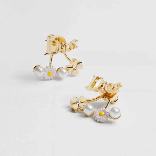 Mini Daisy Earrings